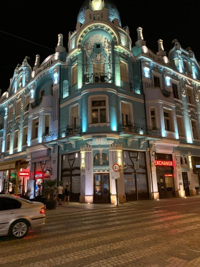 Casa Central Luxury Oradea Exterior photo